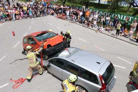 DAN ZAŠČITE IN REŠEVANJA 34 FOTO LJUBO VUKELIČ
